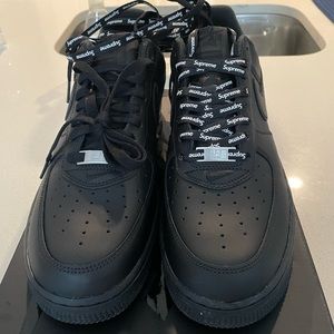 Black supreme AF1 Lows